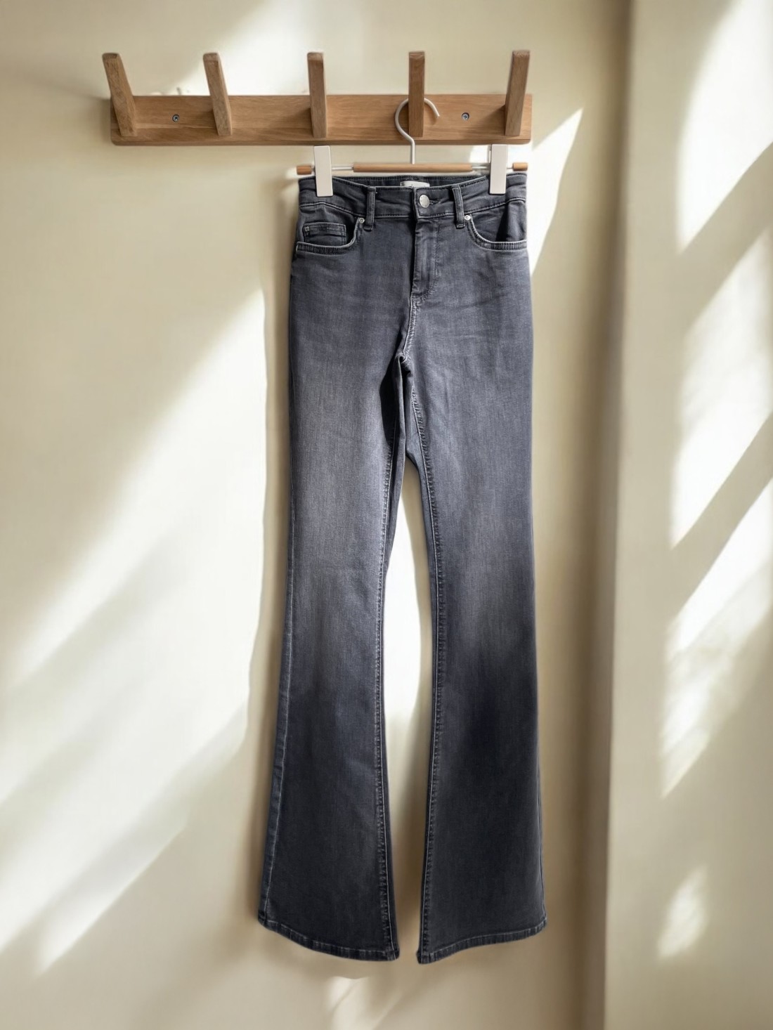 TANIA JEANS - 1