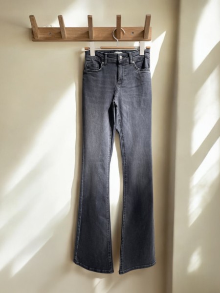 TANIA JEANS - 1